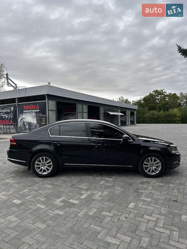 Седан Volkswagen Passat 2011 в Виннице