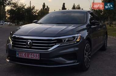 Седан Volkswagen Passat 2022 в Кременчуці
