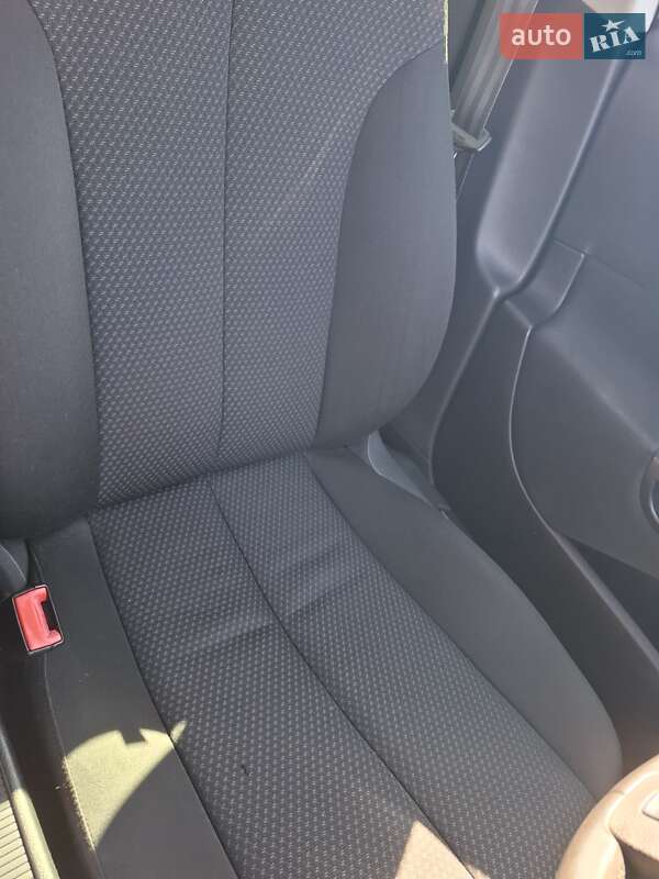 Универсал Volkswagen Passat 2010 в Луцке