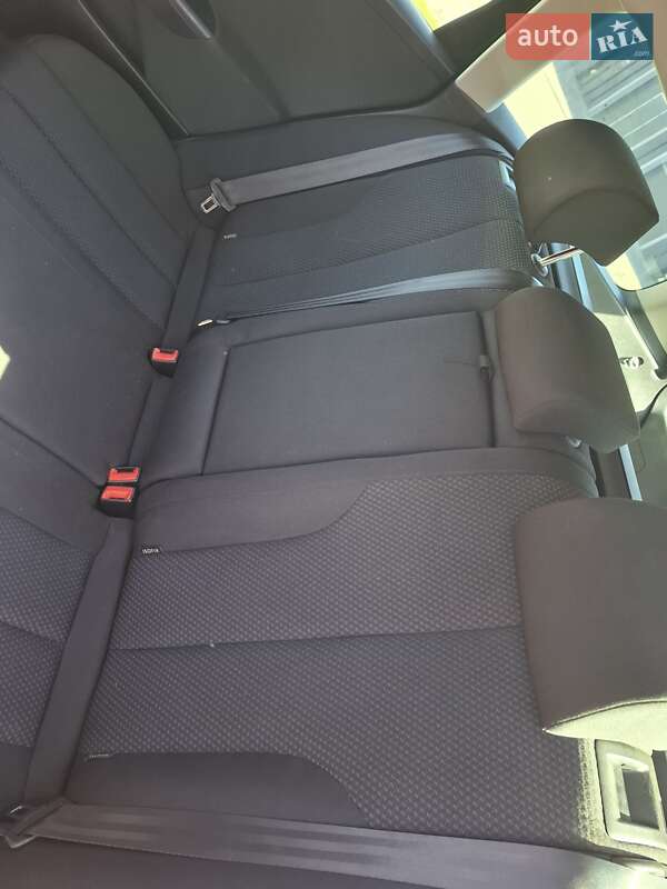 Универсал Volkswagen Passat 2010 в Луцке