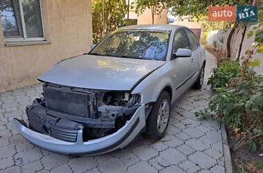 Седан Volkswagen Passat 2000 в Николаеве