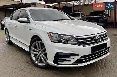 Седан Volkswagen Passat 2017 в Києві