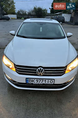 Седан Volkswagen Passat 2011 в 