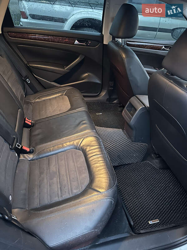 Седан Volkswagen Passat 2011 в Вараші фото 7 Седан Volkswagen Passat 2011 в Вараші