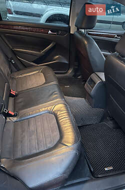 Седан Volkswagen Passat 2011 в 