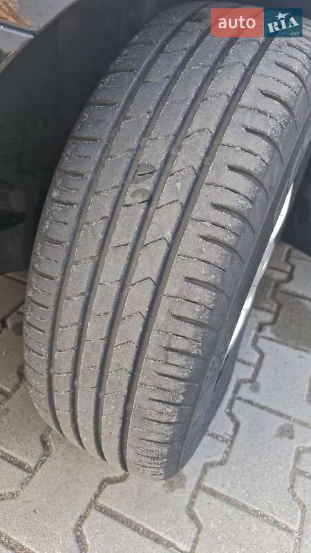 Универсал Volkswagen Passat 2016 в Житомире