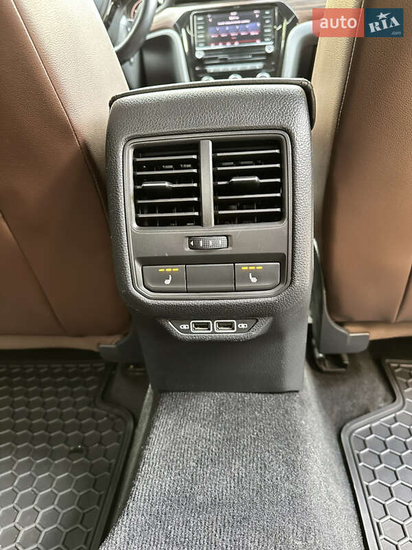 Седан Volkswagen Passat 2020 в Харкові