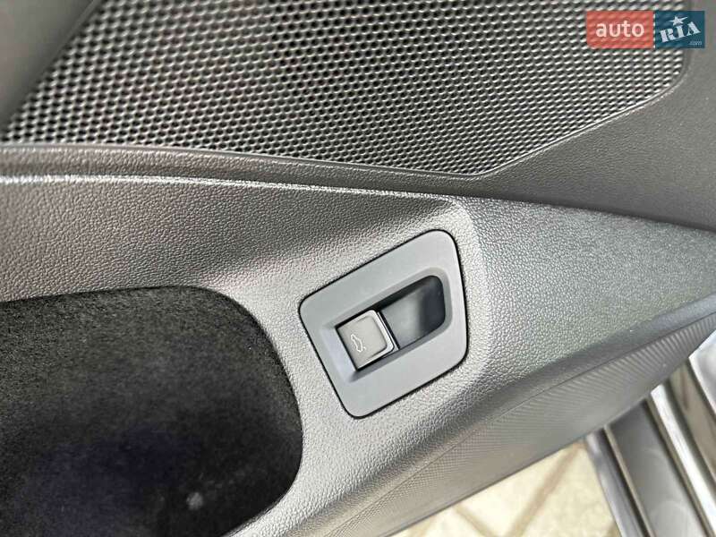 Универсал Volkswagen Passat 2017 в Львове