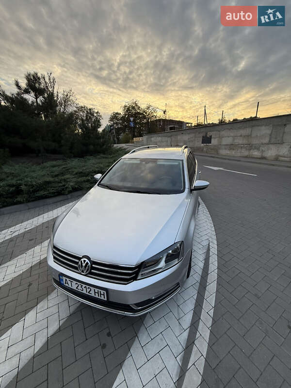 Універсал Volkswagen Passat 2013 в Івано-Франківську