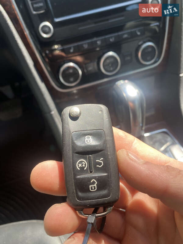 Седан Volkswagen Passat 2012 в Умани