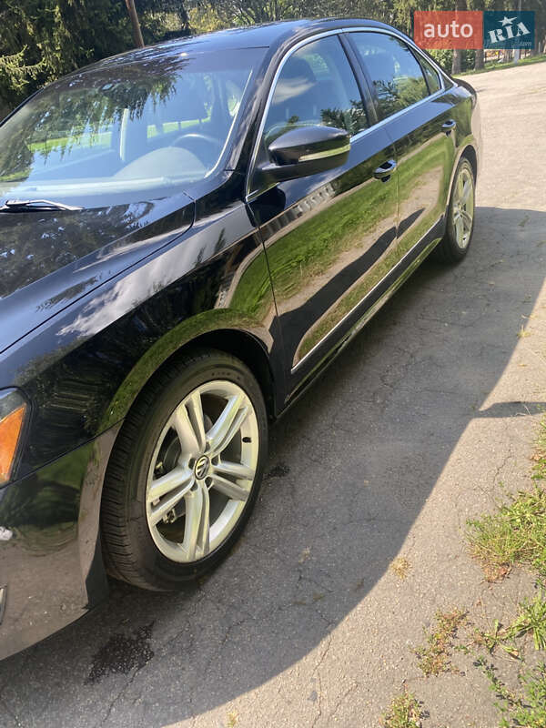 Седан Volkswagen Passat 2012 в Умани