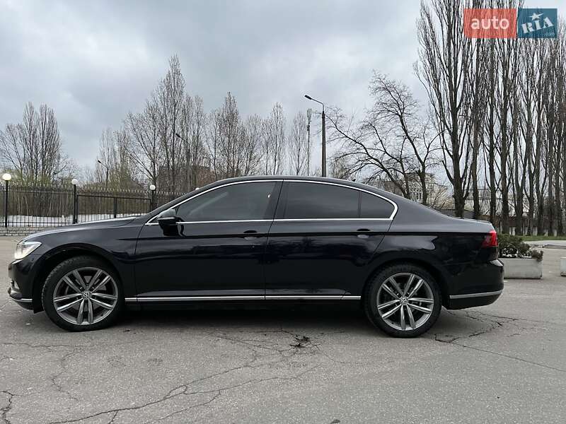 Седан Volkswagen Passat 2019 в Києві