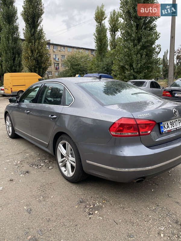 Седан Volkswagen Passat 2015 в Киеве