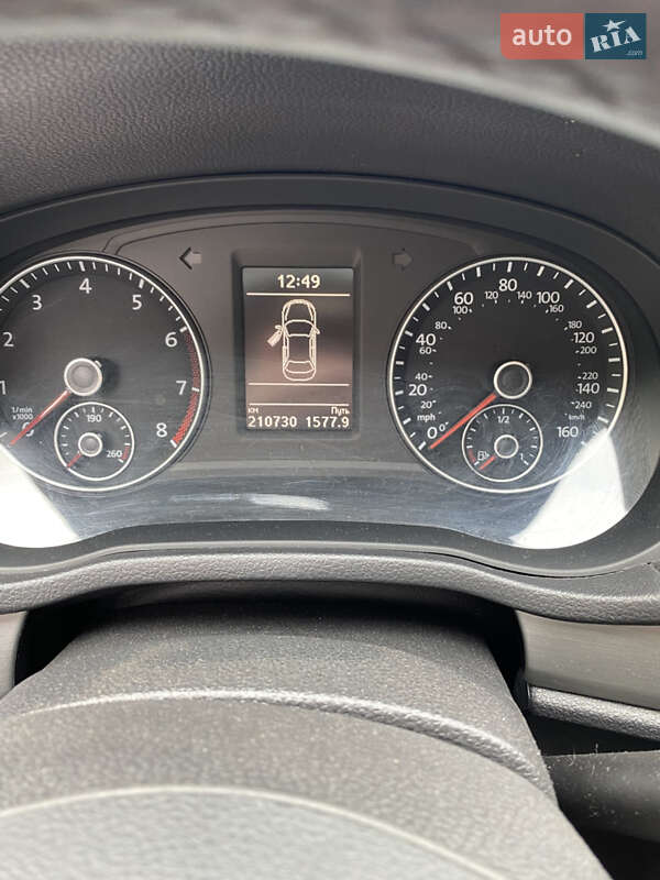 Седан Volkswagen Passat 2015 в Киеве