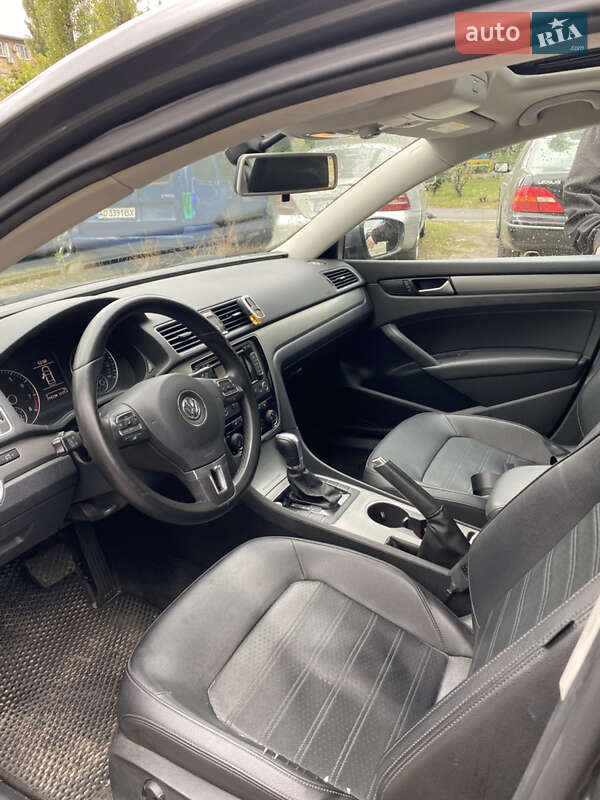 Седан Volkswagen Passat 2015 в Киеве