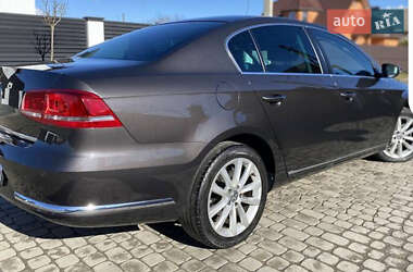 Седан Volkswagen Passat 2011 в Радивилове
