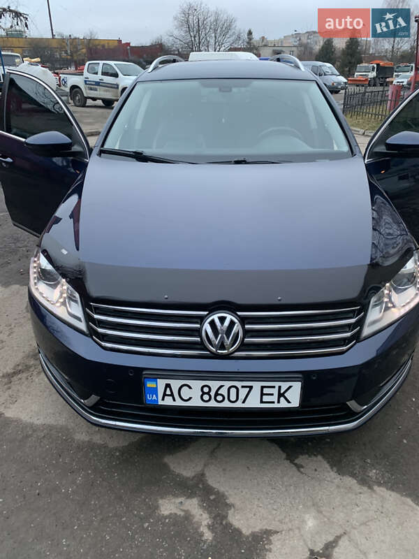 Універсал Volkswagen Passat 2012 в Луцьку