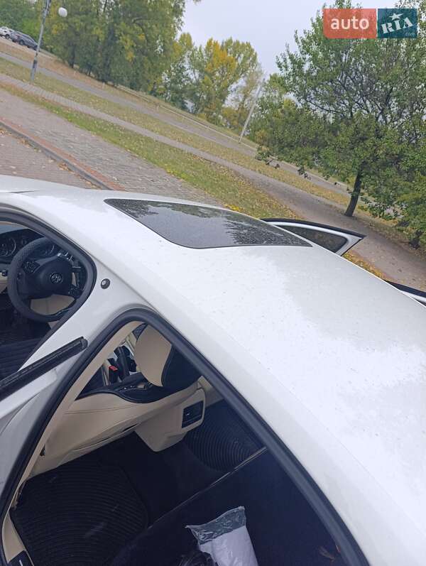 Седан Volkswagen Passat 2013 в Каневе