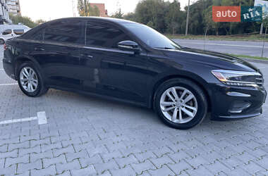 Седан Volkswagen Passat 2020 в Хмельницком
