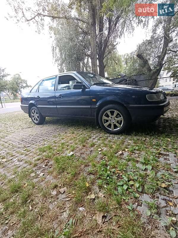 Volkswagen Passat 1995 Volkswagen Passat 1995