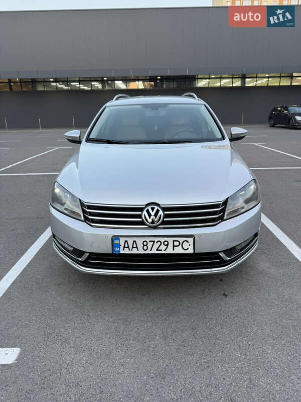 Volkswagen Passat 2011