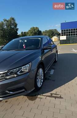 Седан Volkswagen Passat 2016 в 