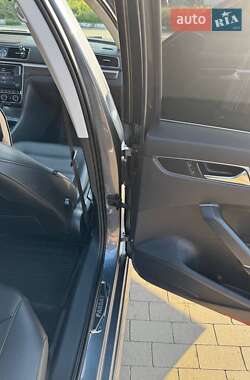 Седан Volkswagen Passat 2016 в 