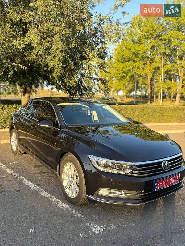 Седан Volkswagen Passat 2018 в Южноукраїнську