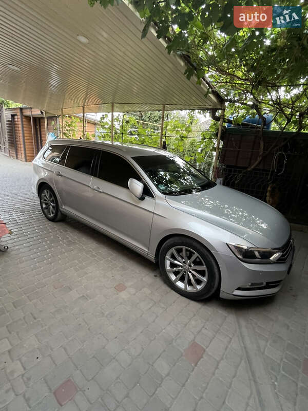 Универсал Volkswagen Passat 2015 в Первомайске