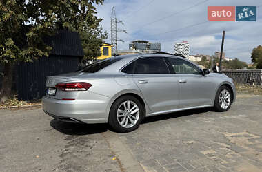 Седан Volkswagen Passat 2020 в Харькове