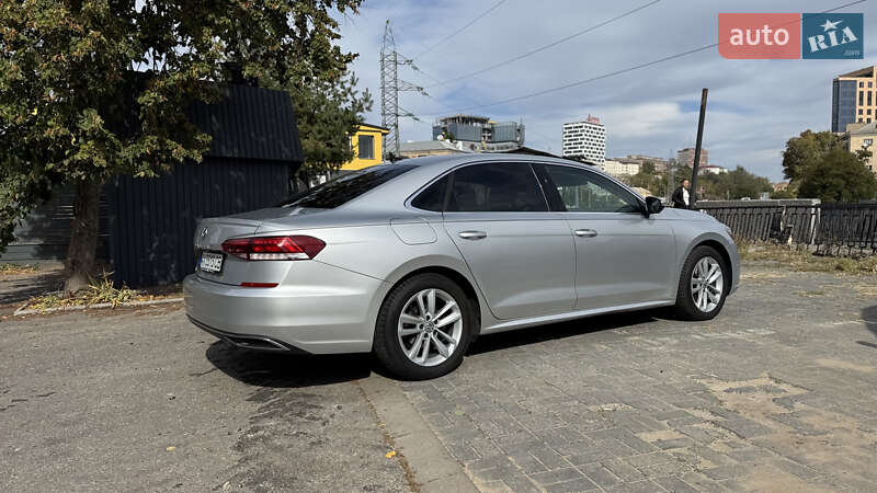 Седан Volkswagen Passat 2020 в Харькове