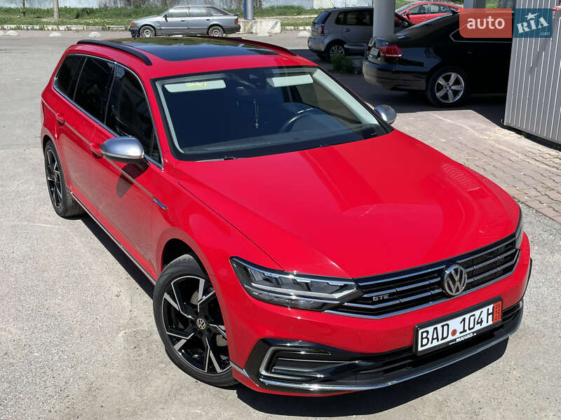 Универсал Volkswagen Passat 2020 в Черновцах