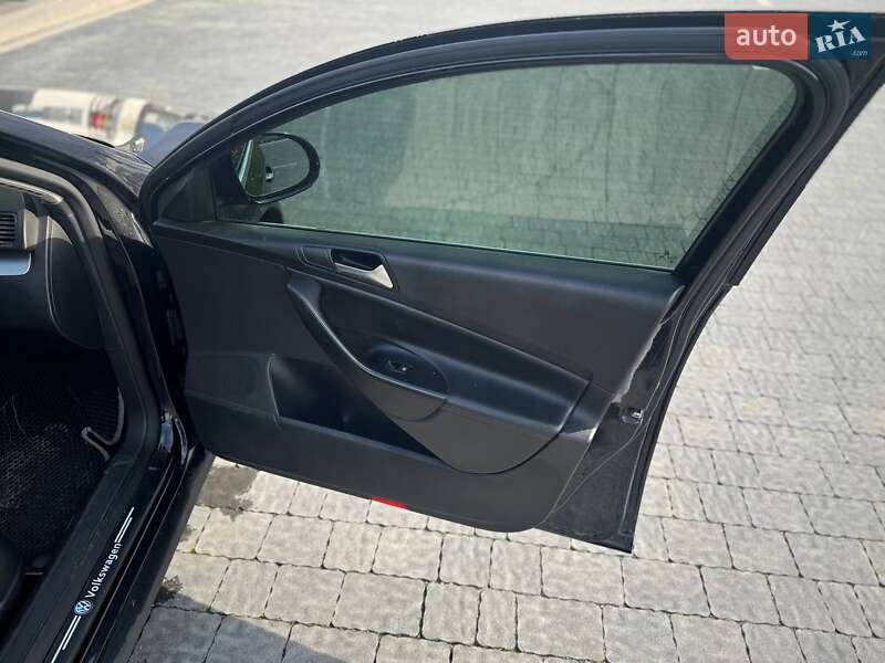 Универсал Volkswagen Passat 2009 в Львове