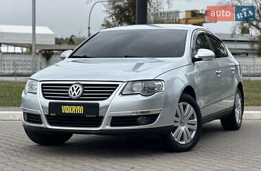 Седан Volkswagen Passat 2005 в Киеве