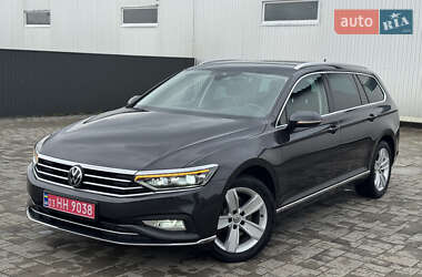 Универсал Volkswagen Passat 2020 в Калуше
