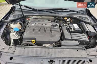 Седан Volkswagen Passat 2014 в 