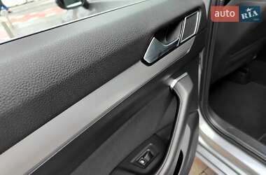 Универсал Volkswagen Passat 2019 в 