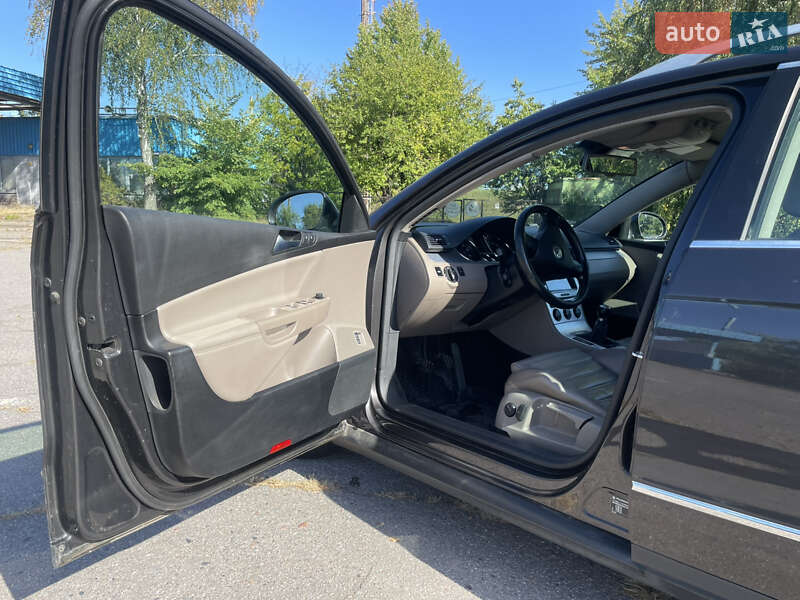 Универсал Volkswagen Passat 2006 в Полтаве