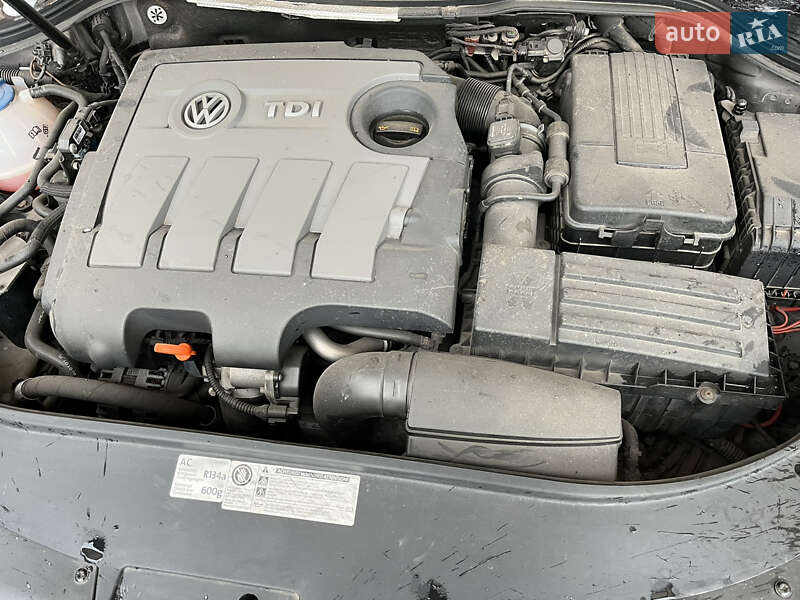 Седан Volkswagen Passat 2011 в Радивилове