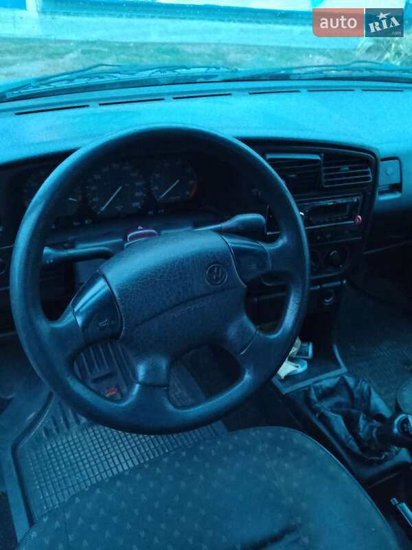 Універсал Volkswagen Passat 1994 в Богуславі