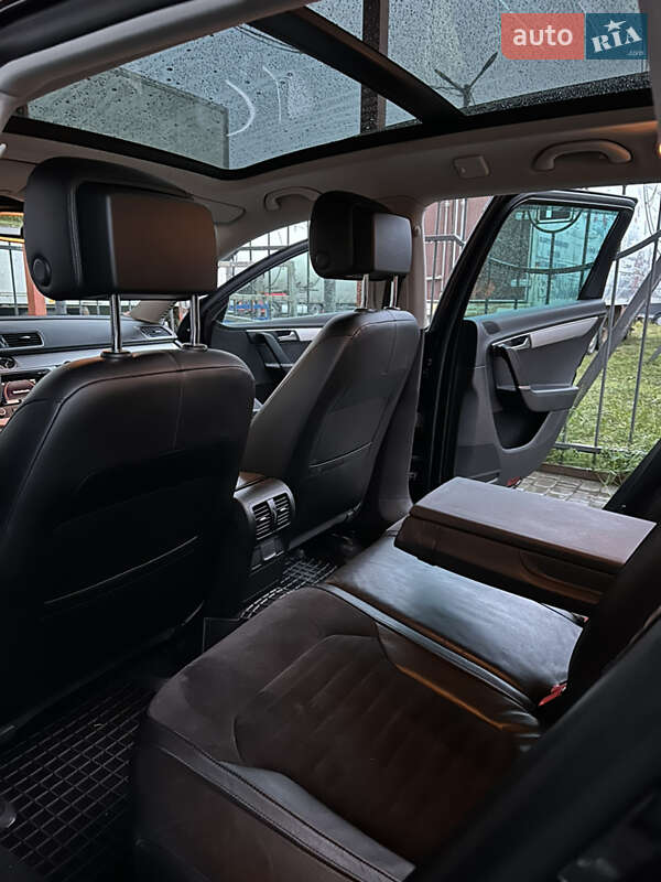 Універсал Volkswagen Passat 2010 в Харкові