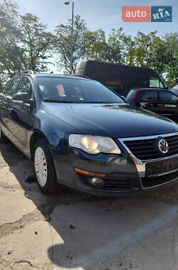 Универсал Volkswagen Passat 2008 в Емильчине