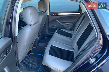 Седан Volkswagen Passat 2014 в 