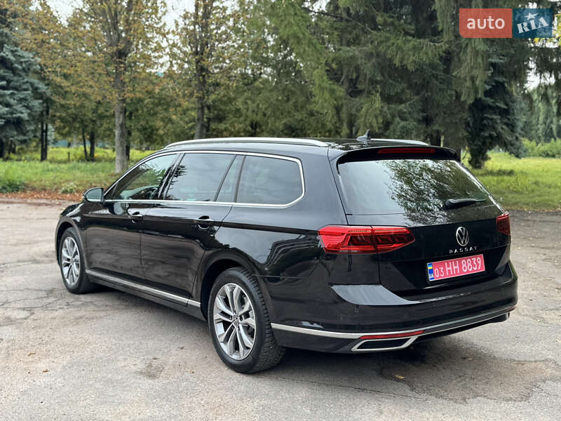 Универсал Volkswagen Passat 2021 в Житомире