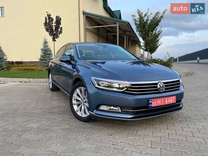 Седан Volkswagen Passat 2015 в Луцке