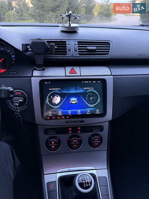 Универсал Volkswagen Passat 2006 в Львове