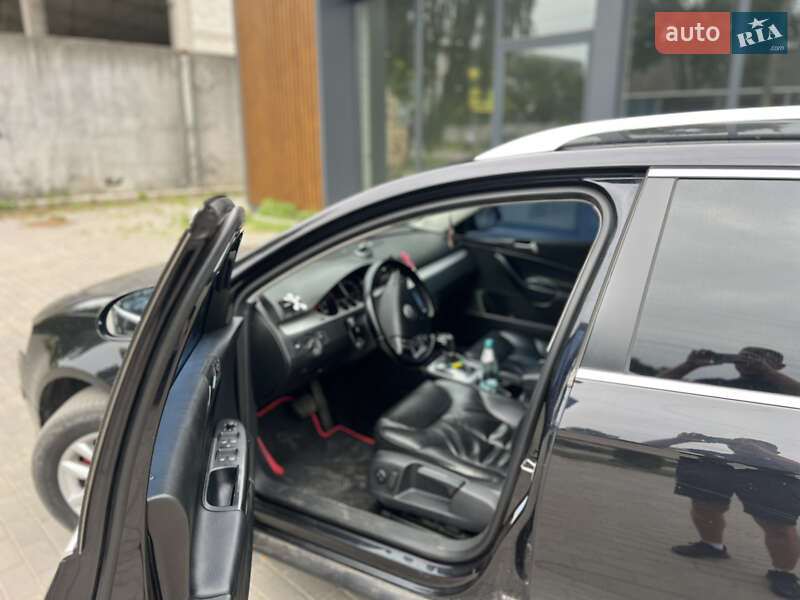 Универсал Volkswagen Passat 2008 в Ровно