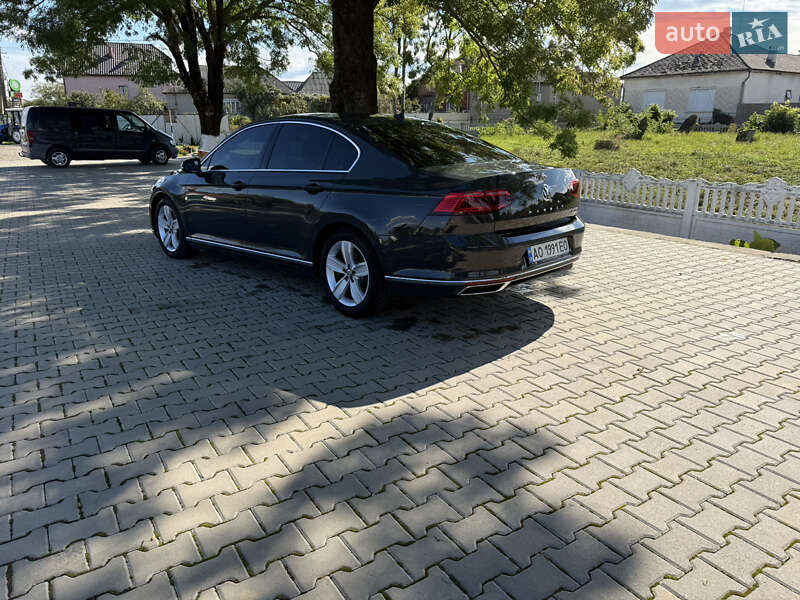 Седан Volkswagen Passat 2020 в Виноградове