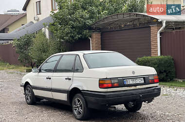 Седан Volkswagen Passat 1988 в 