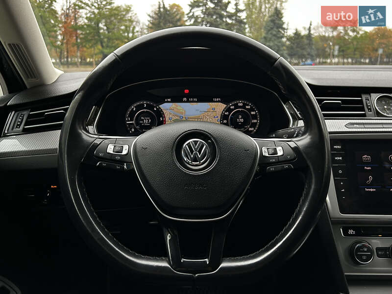 Универсал Volkswagen Passat 2019 в Николаеве